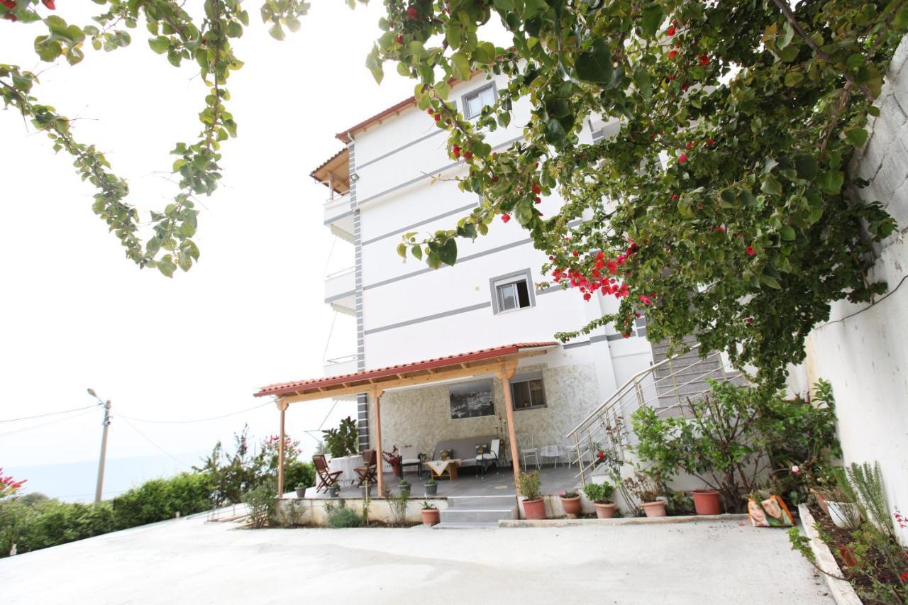 Hotel Erviliano Borsh Exterior foto