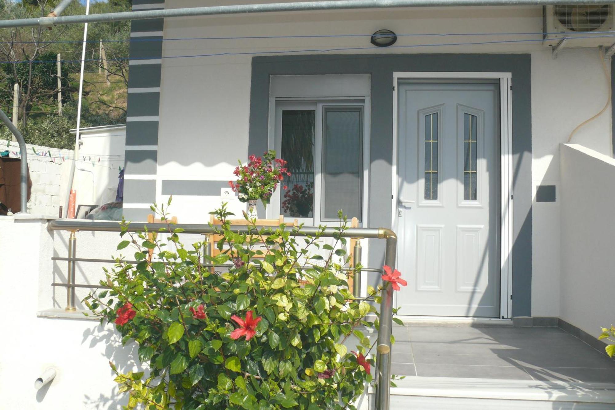 Hotel Erviliano Borsh Exterior foto